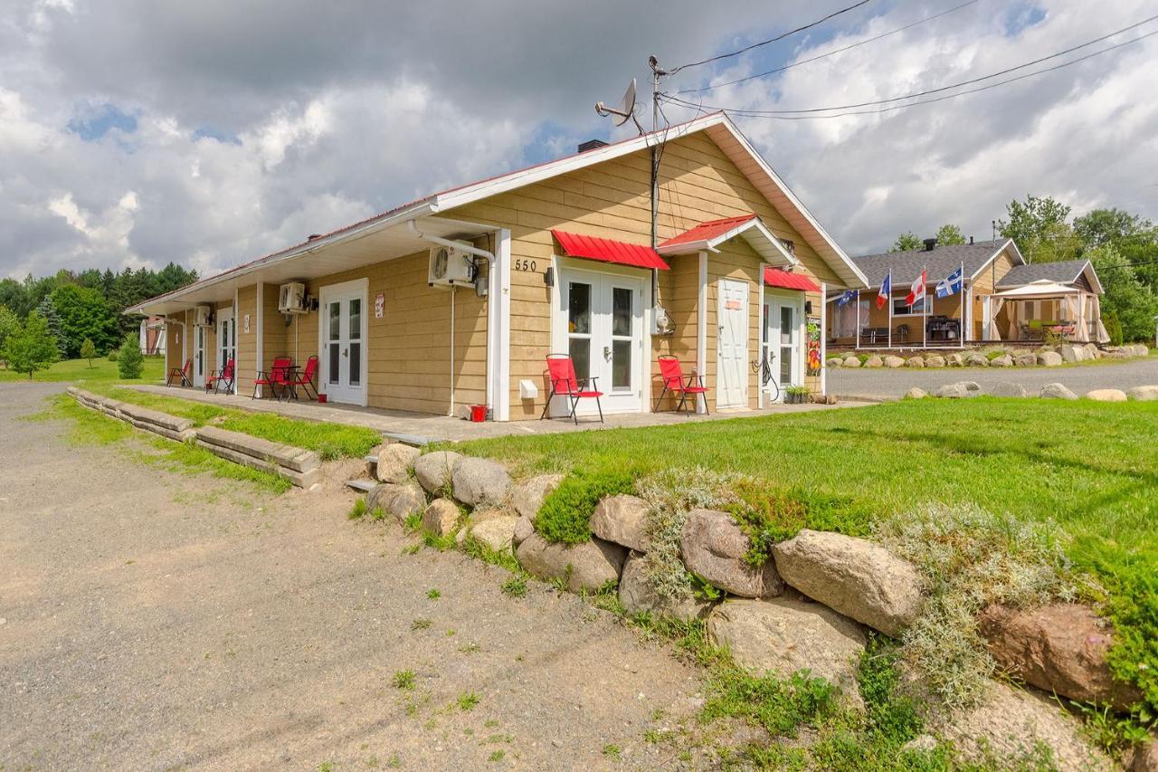 Le Saint Alex Motel Exterior foto