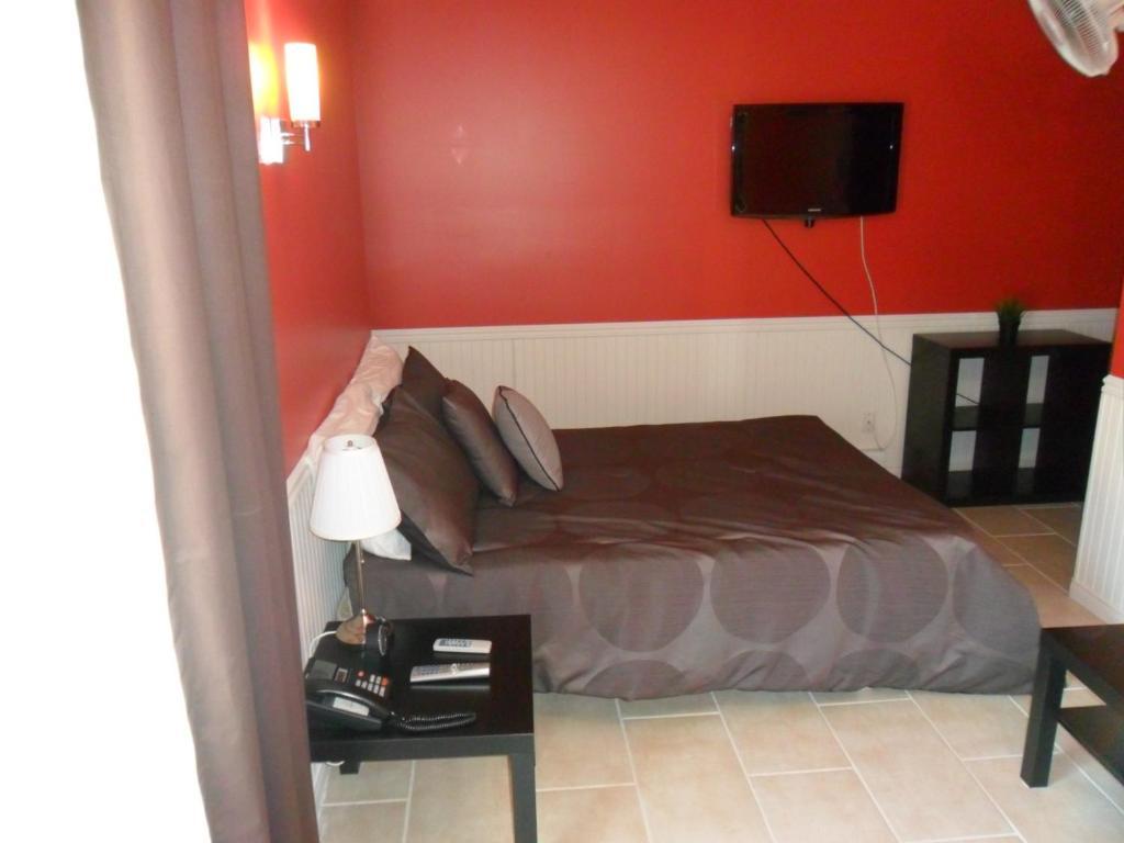 Le Saint Alex Motel Exterior foto